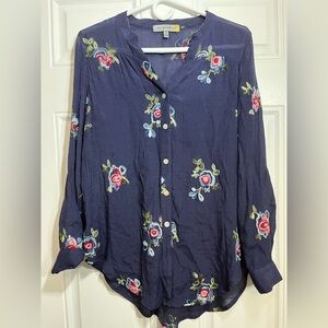 2/$30 Floral Embroidered Boho Navy Blouse Size S